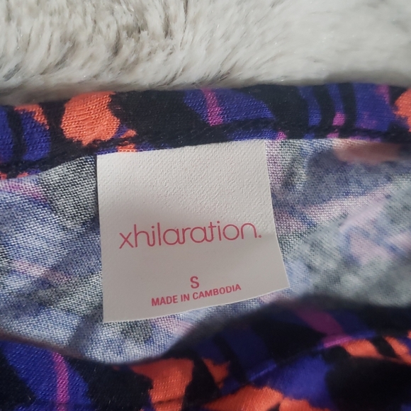 Printed Swimsuit Cover - Picture 5 of 6